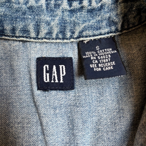 Shirt - Picture 3 of 3